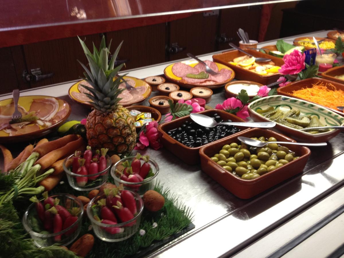 Hotel Restaurant La Garenne Tresserre Екстериор снимка